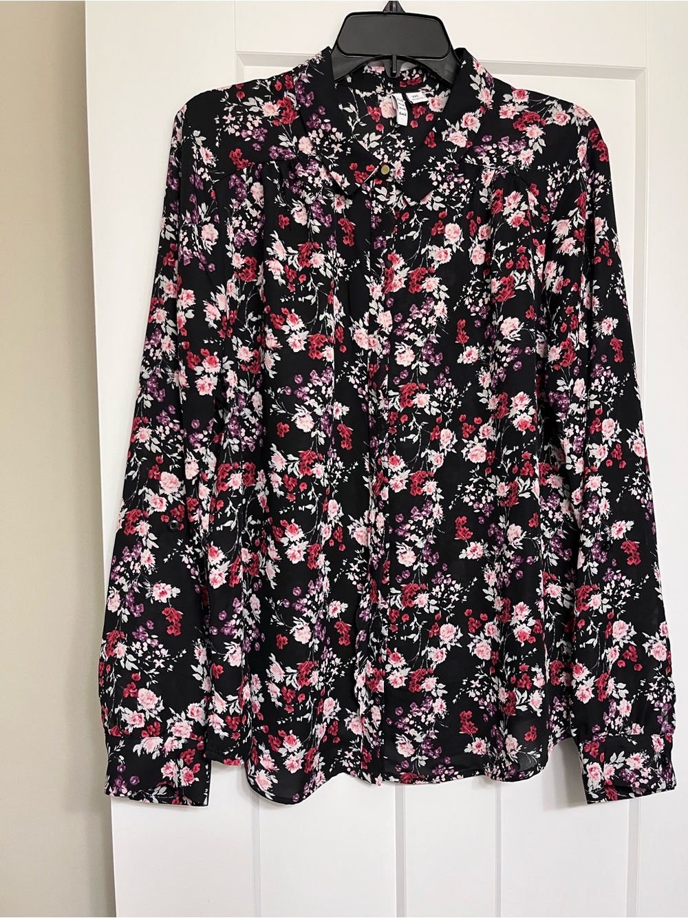 Elle Black Floral Button-Up Blouse
